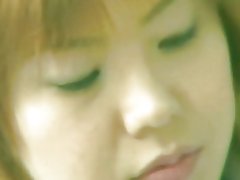 Shule ya kijapani msichana anapata yake juicy nyekundu pussy licked basi fucks